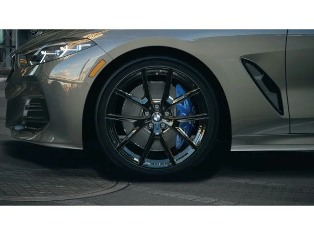 2026 BMW 8 Series 840i - Photo 7