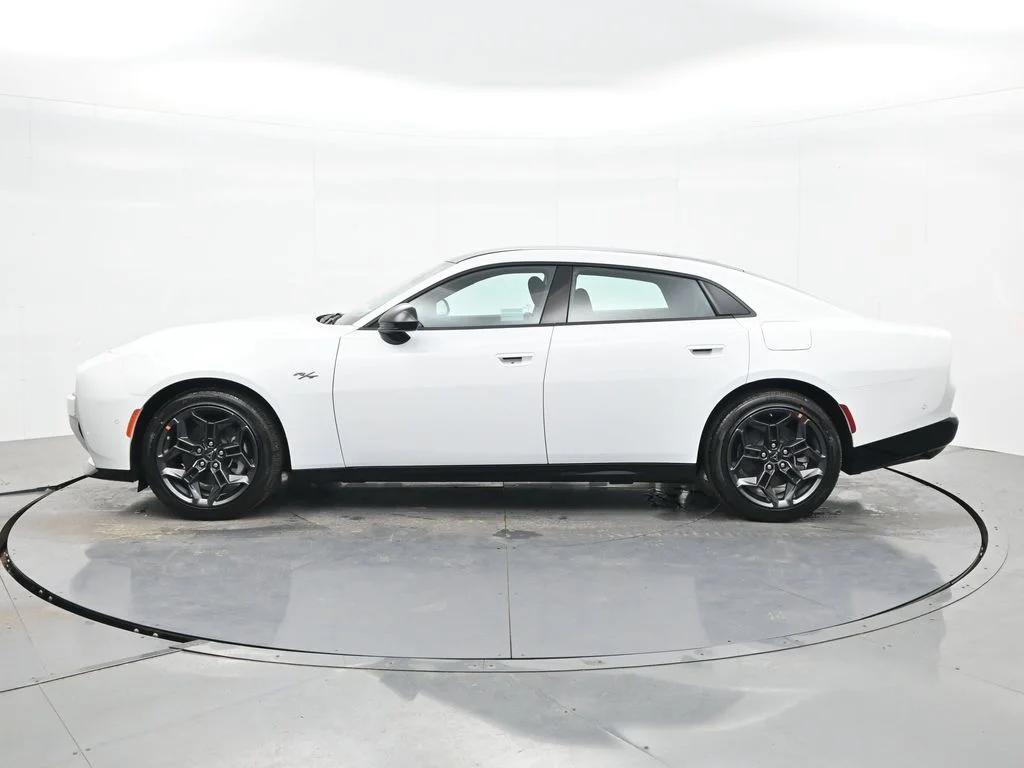 New 2026 White Knuckle Exterior Paint Dodge R/T image 10