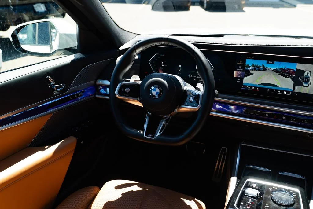 Used 2025 White BMW 740i xDrive image 10