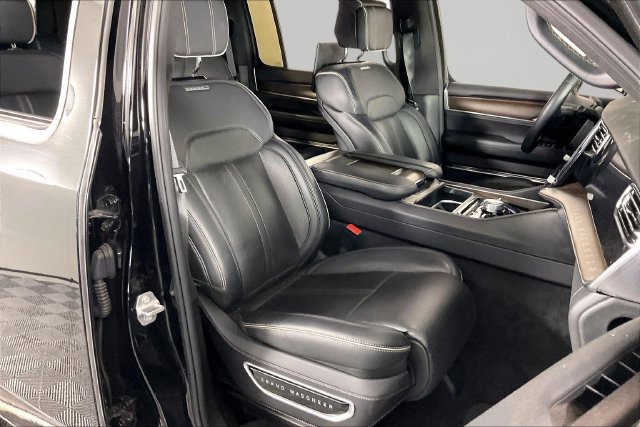 Used 2022 Black Jeep Series II image 25