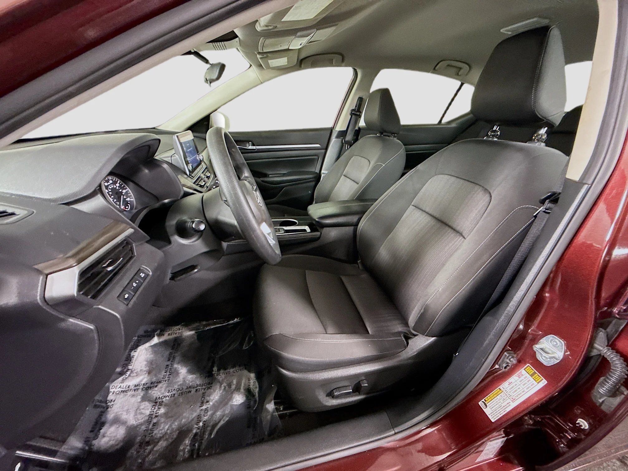 Used 2023 Garnet Pearl Metallic Nissan 2.5 SV image 18