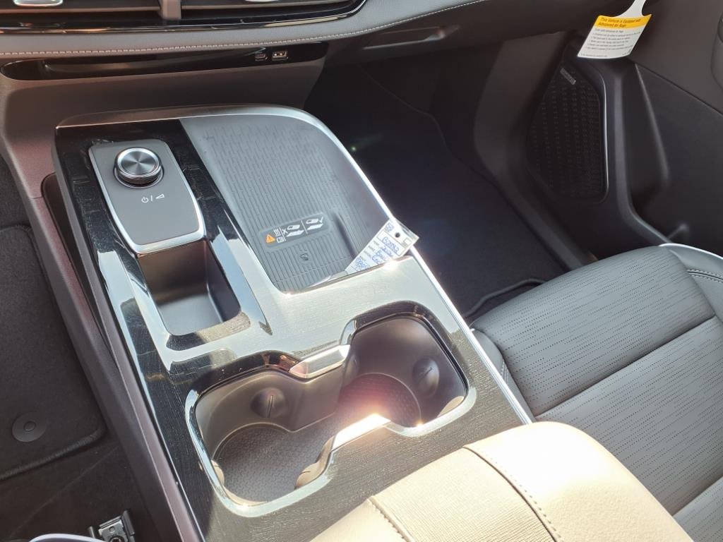 2026 Buick Enclave Sport Touring - Photo 11