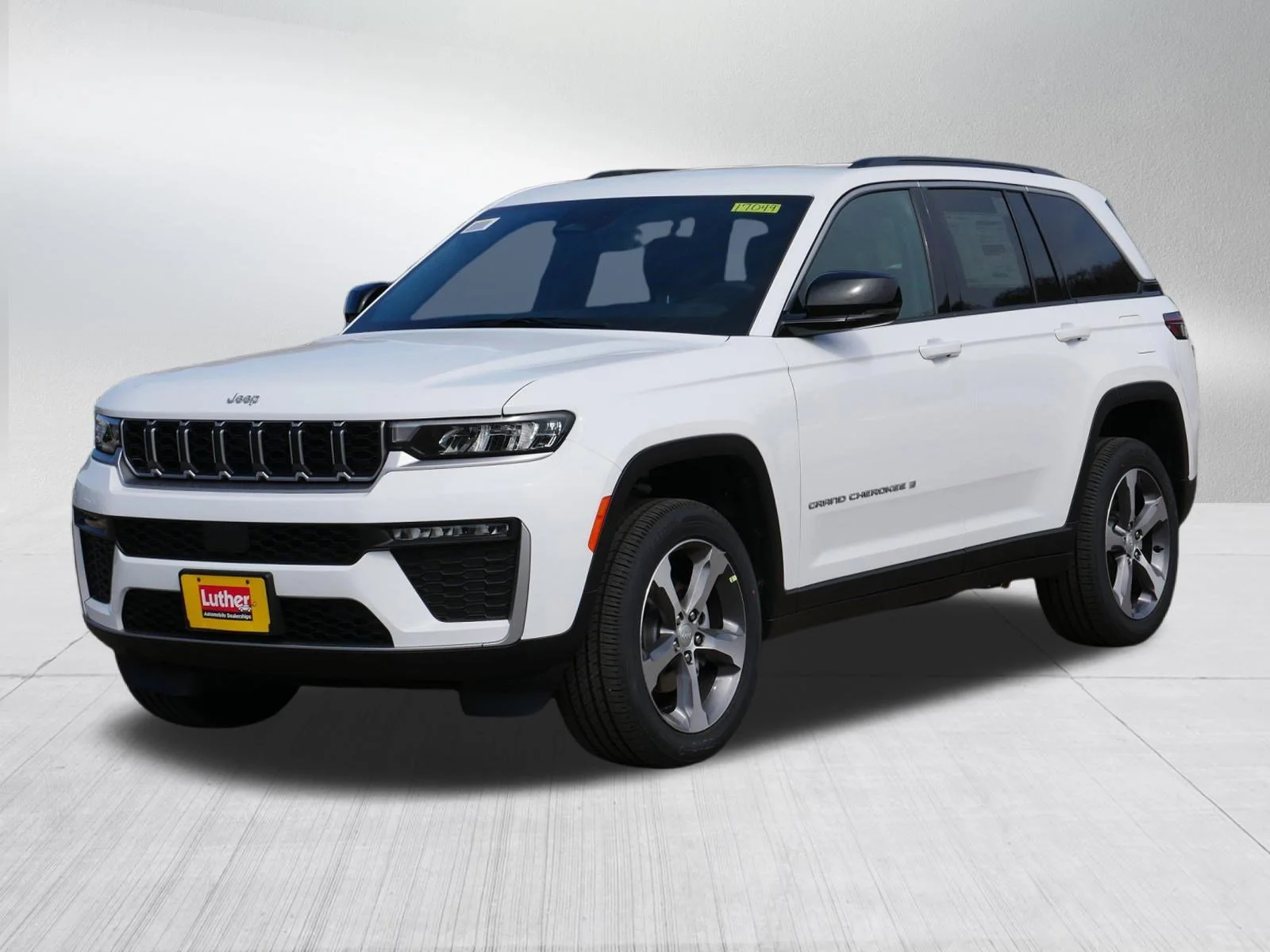 New 2026 Bright White Clear-Coat Exterior Paint Jeep Limited image 4