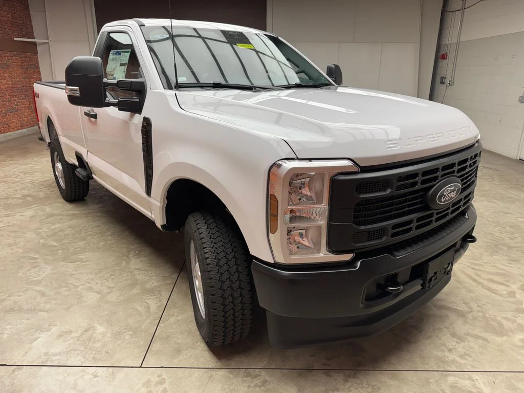New 2027 White Ford F350 4X4SDR/CSR image 10
