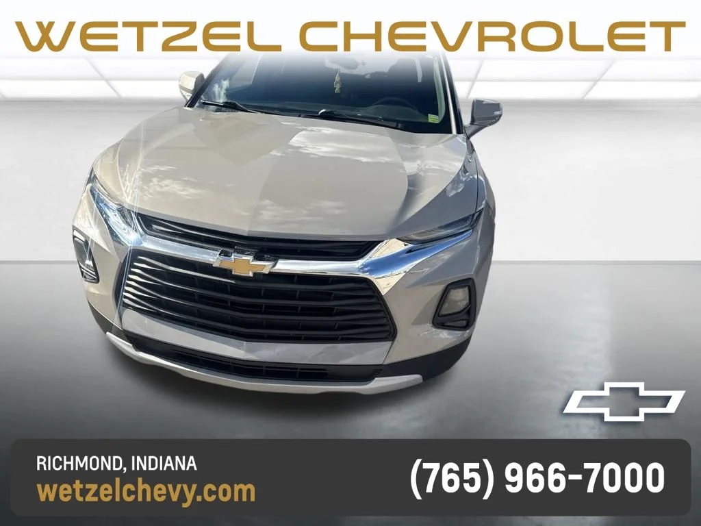 Used 2021 Gray Chevrolet LT image 2