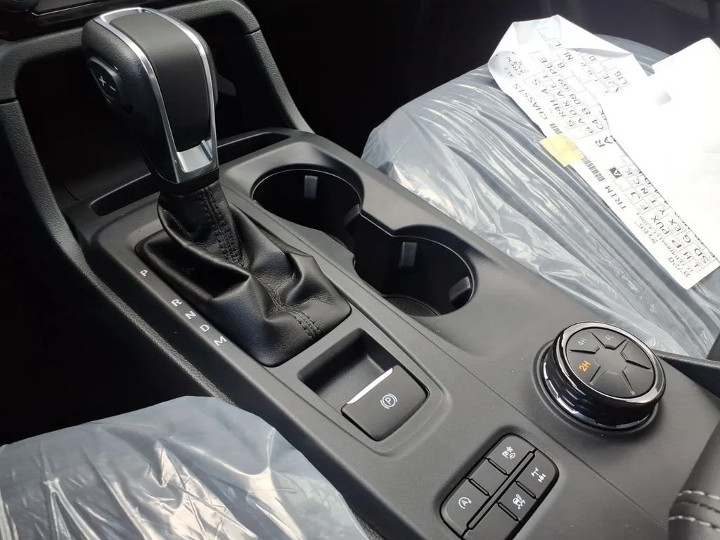 New 2026 Velocity Blue Metallic Ford XLT image 17