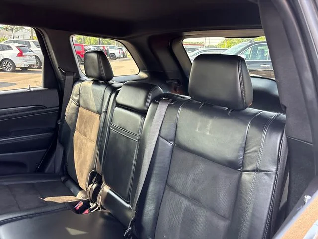 Used 2019 White Jeep Altitude image 8