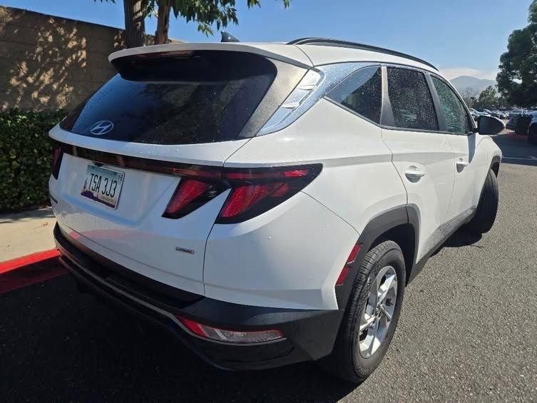 Used 2024 White Hyundai SEL image 8