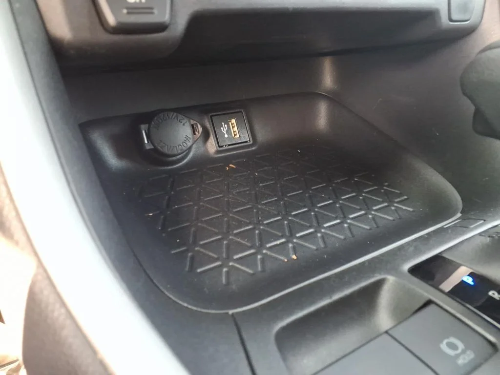 Used 2025 Silver Toyota LE image 22