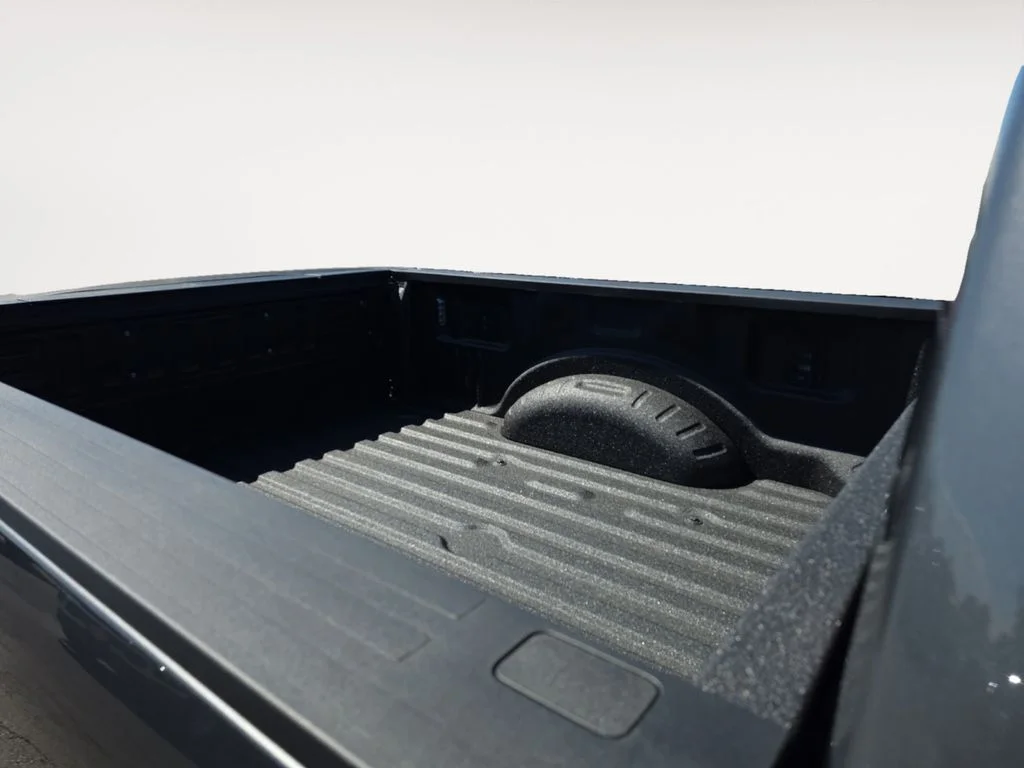 New 2026 Carbonized Gray Metallic Ford LARIAT image 12