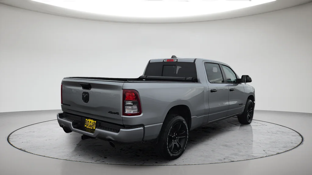 Used 2024 Silver Ram Big Horn/Lone Star image 17