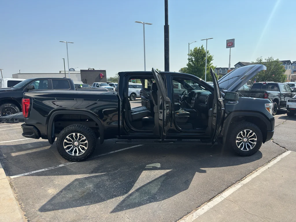 Used 2020 Onyx Black GMC AT4 image 23