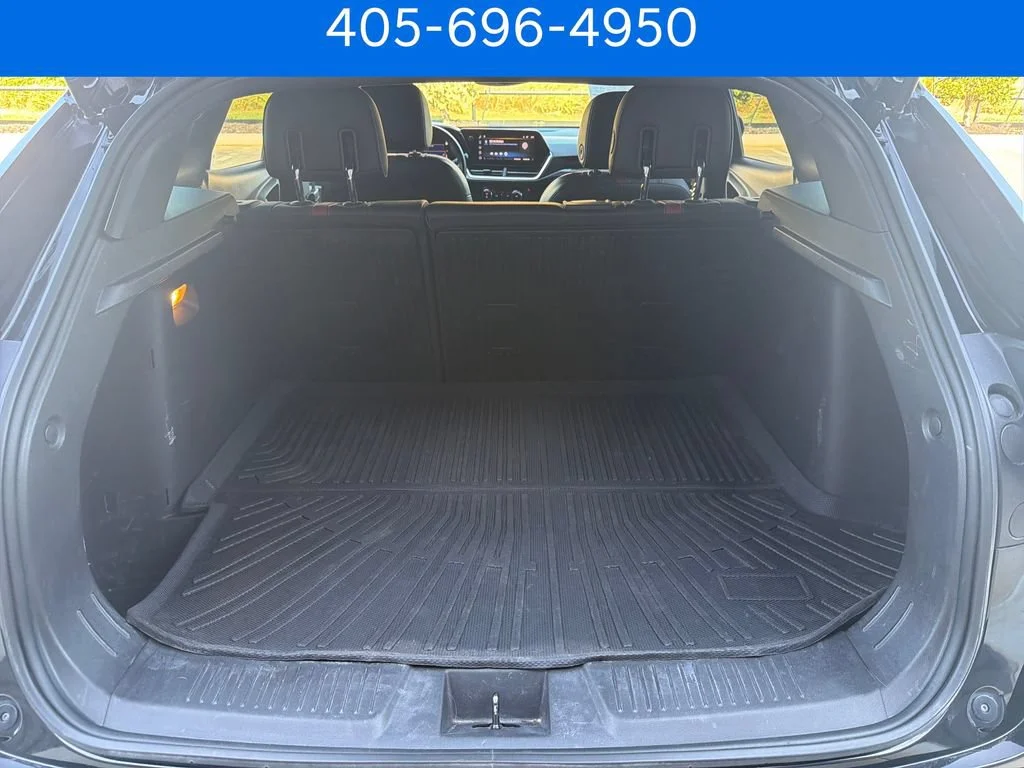 Pre-Owned 2024 Chevrolet Trax 2RS
