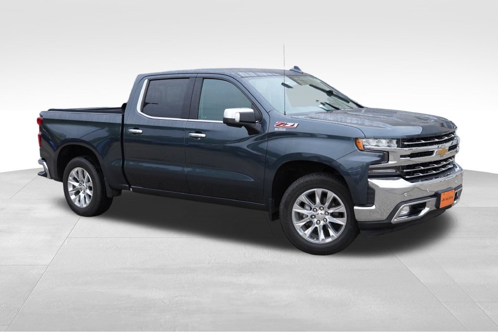 Used 2019 SHADOW GRAY METALLIC Chevrolet LTZ image 3