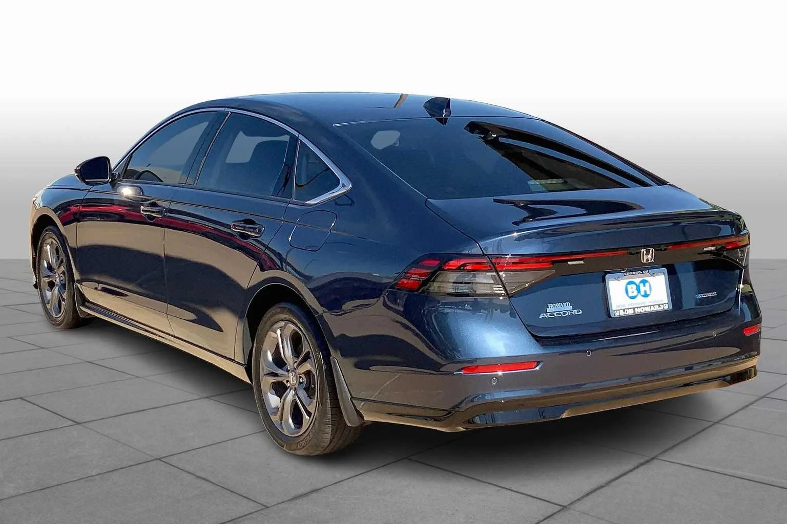 Used 2023 Canyon River Blue Metallic Honda EX-L image 11
