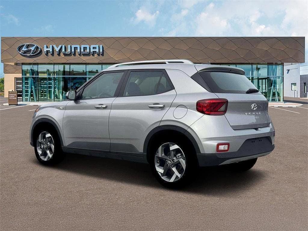 Certified Used 2026 Silver Hyundai SEL image 4
