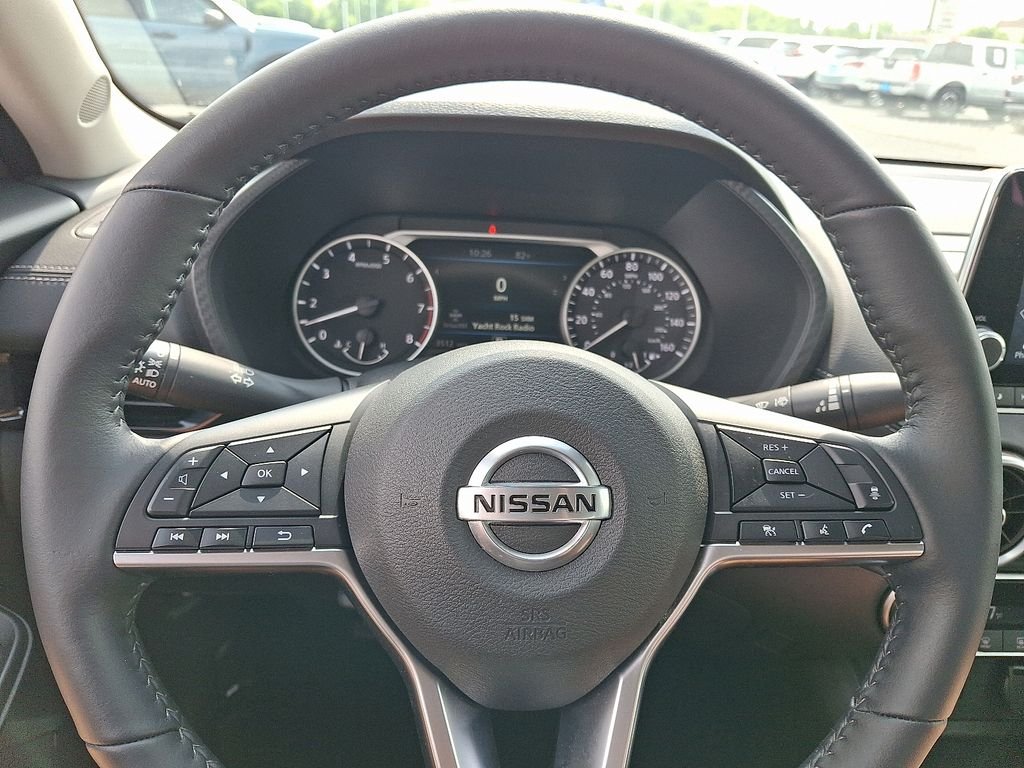 Used 2023 Rosewood Metallic Nissan SV image 19