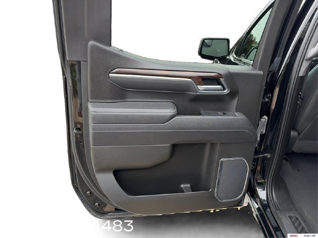 2025 GMC Sierra 1500 SLT - Photo 14