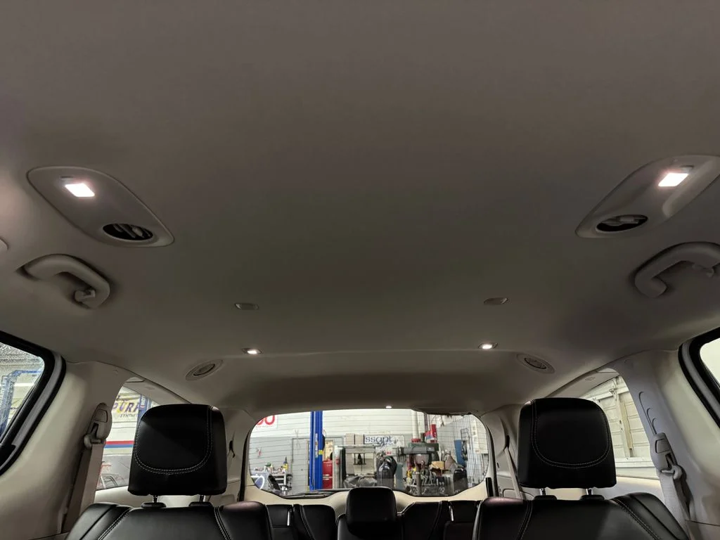 Used 2023 White Chrysler Touring L image 24