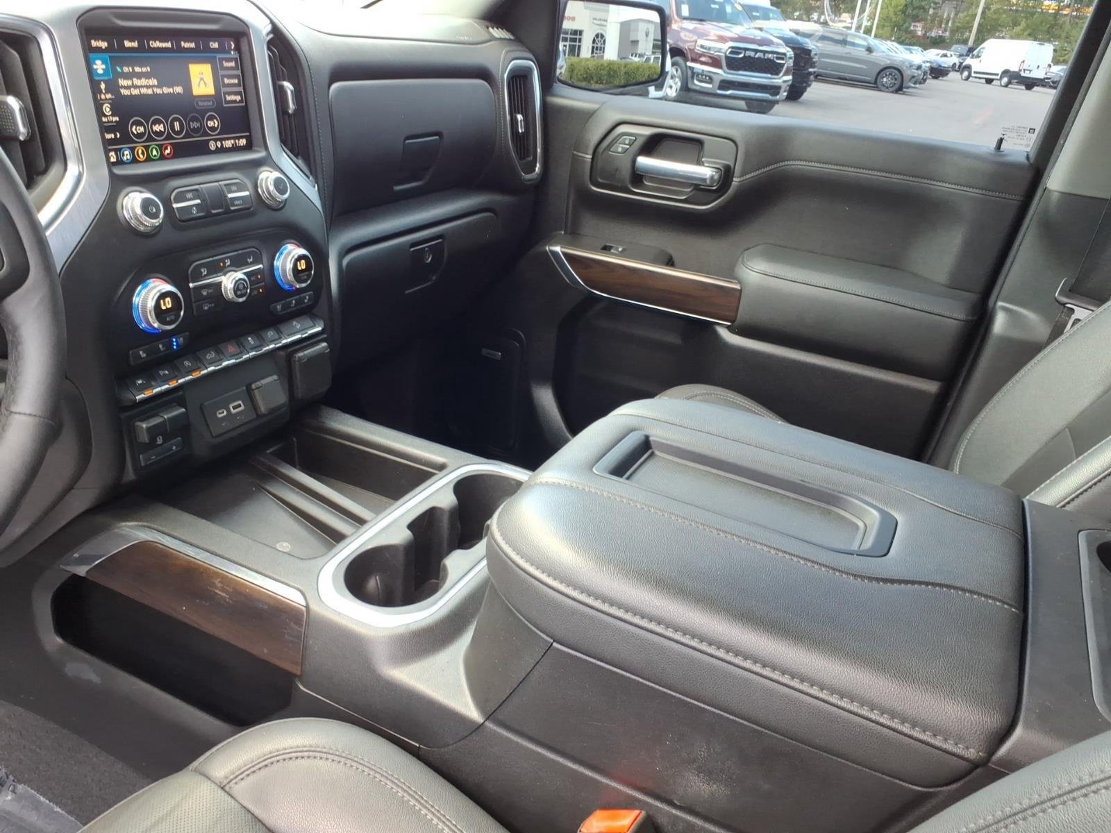 Used 2021 Onyx Black GMC SLT image 23