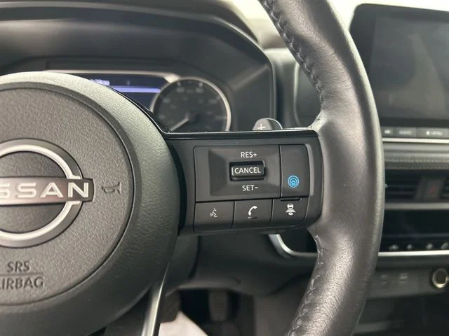 Used 2023 White Nissan SV image 9