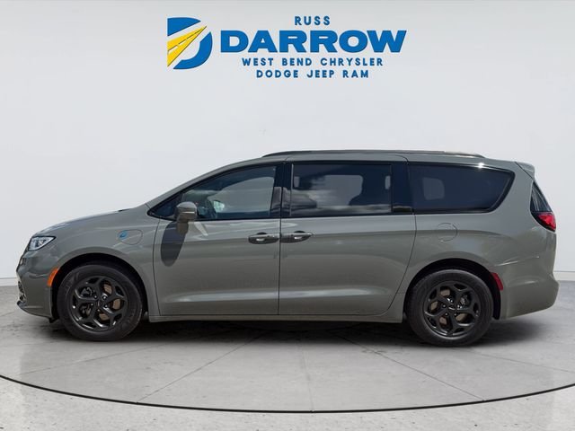 Used 2021 White Chrysler Touring L image 2