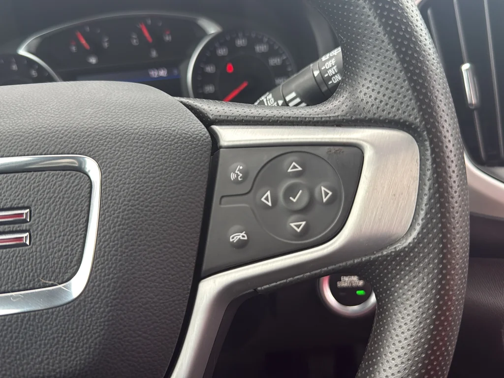 Used 2023 Red GMC SLE image 34