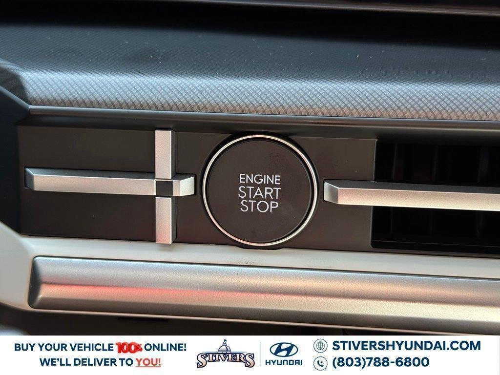 New 2027 White Hyundai SEL image 33