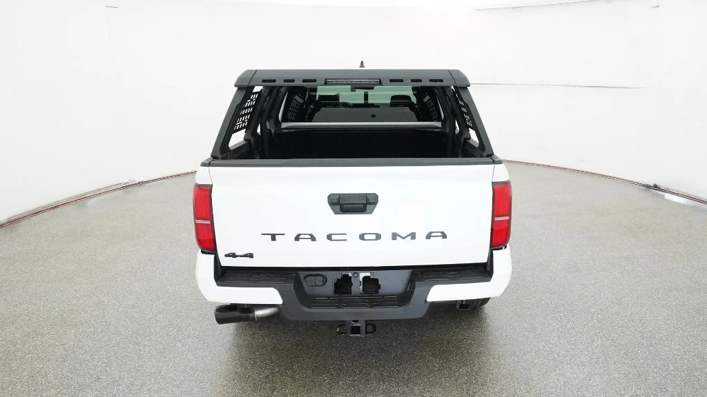 2025 Toyota Tacoma SR5 - Photo 44
