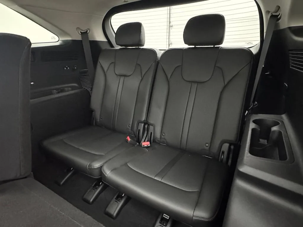 Used 2022  Kia X-Line S image 39