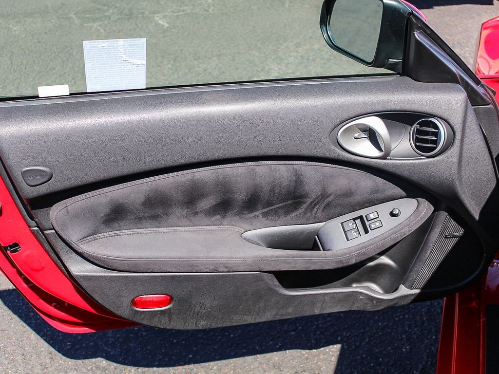 Used 2014 Red Nissan Touring image 17