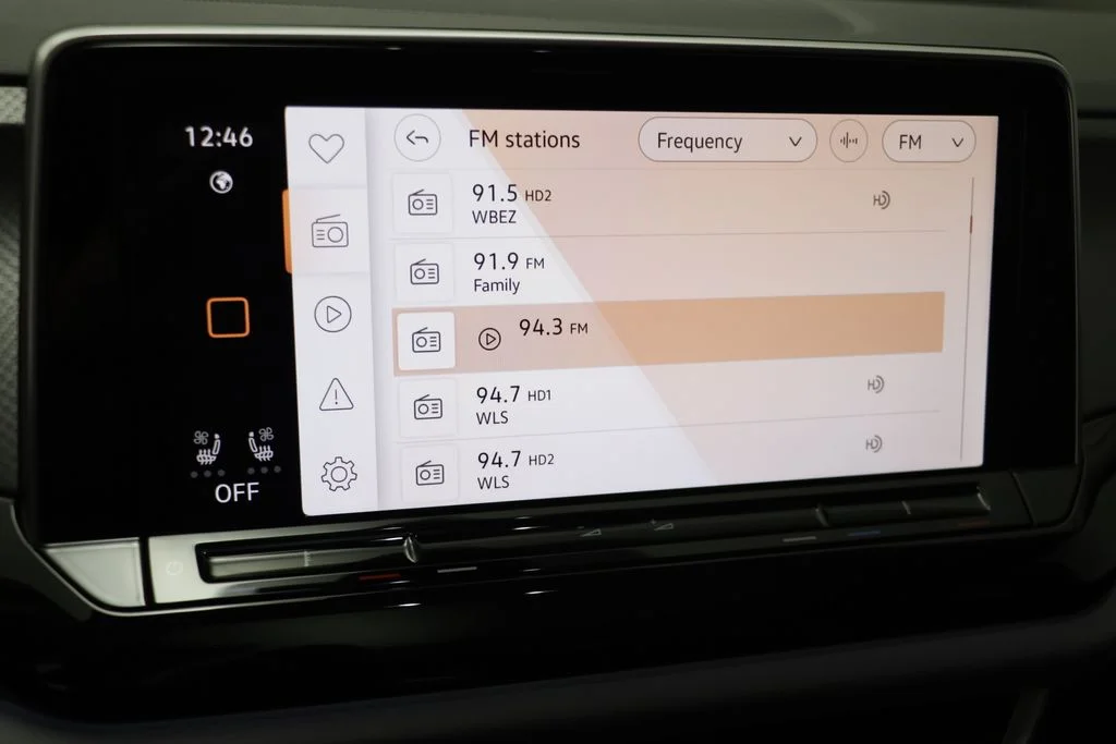 New 2026 Opal White Volkswagen Peak Edition image 9