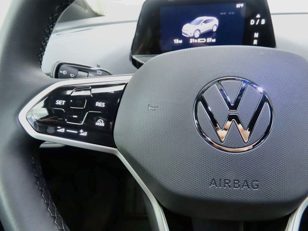 New 2026 Deep Black Pearl Volkswagen Pro image 11