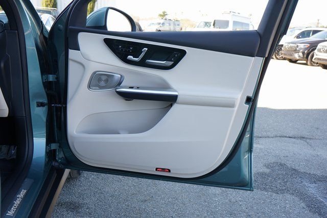 New 2026 Verde Silver Metallic Mercedes-Benz GLC 300 image 17