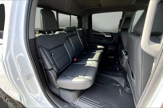 New 2026 Summit White Chevrolet LT Trail Boss image 10