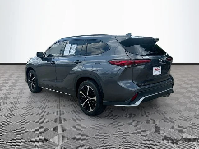 Used 2022 Gray Toyota XSE image 5