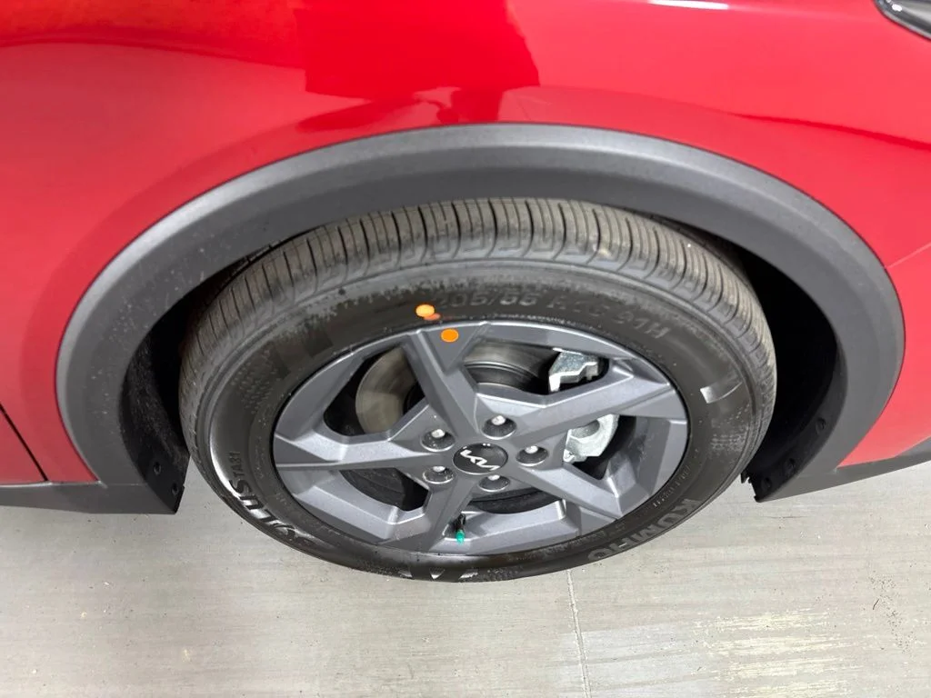 New 2026 Currant Red Kia LXS image 11