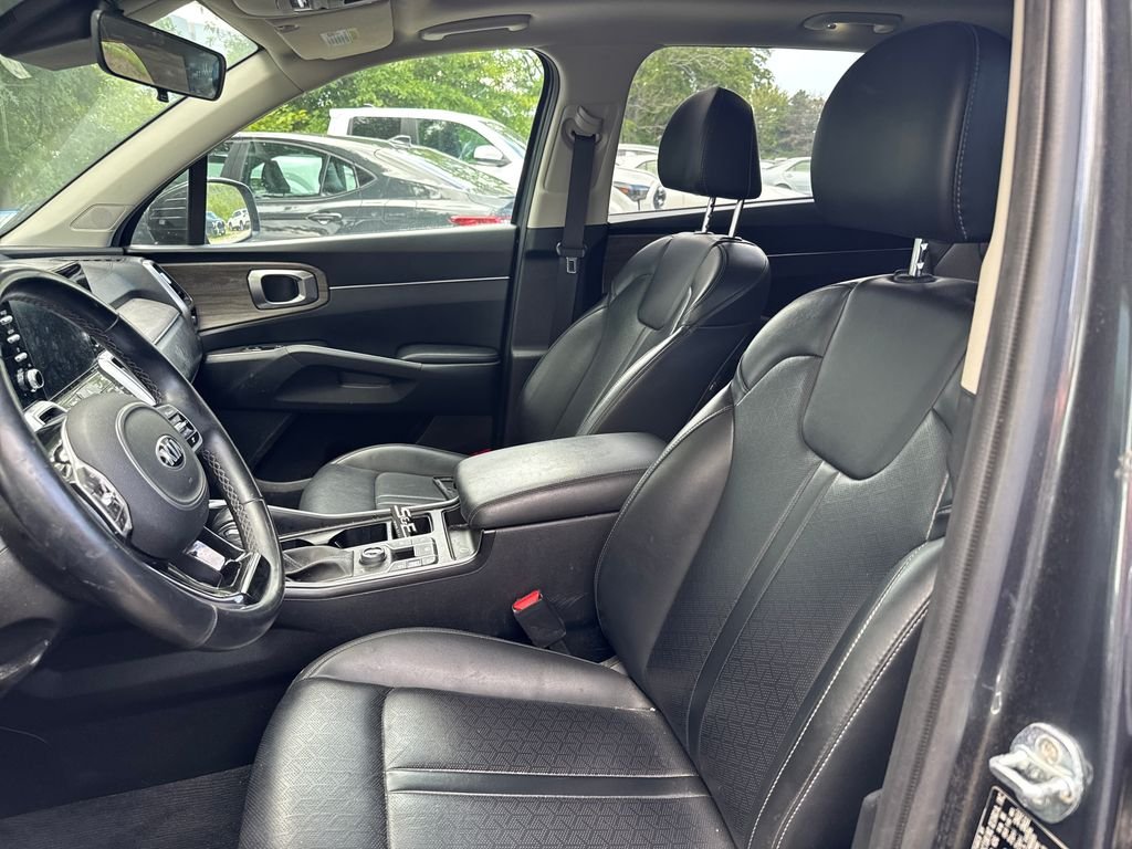 Used 2021 Gray Kia EX image 10