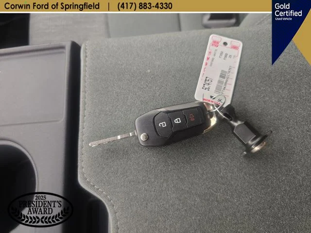 Certified Used 2025 Oxford White Ford XLT image 24