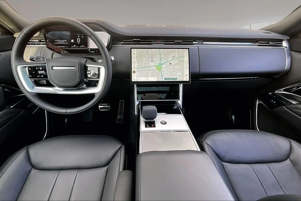 New 2026 Santorini Black LAND ROVER SE image 5