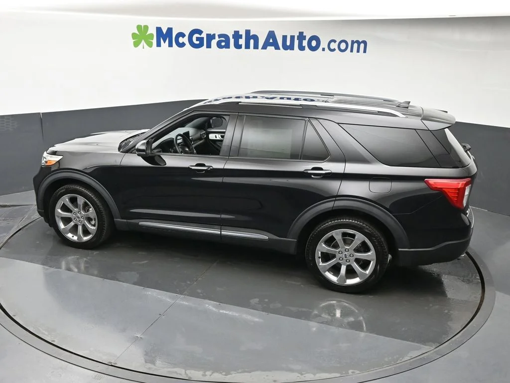 Used 2020 Black Ford Platinum image 28