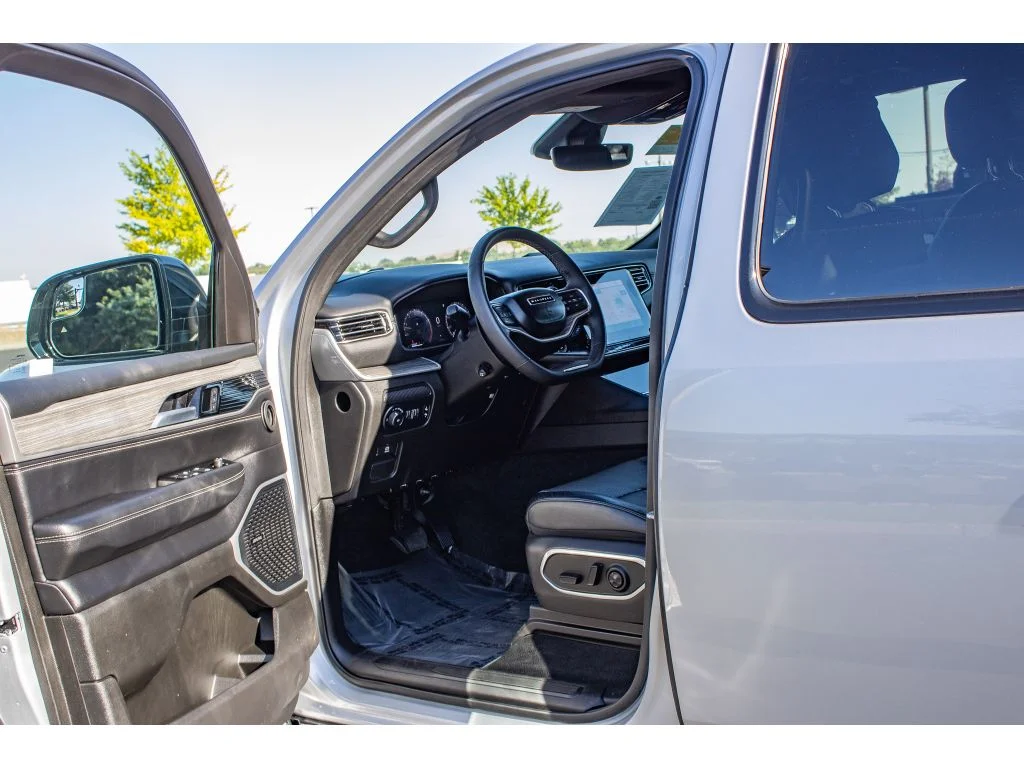 Used 2024 Silver Zynith Jeep Series III image 29