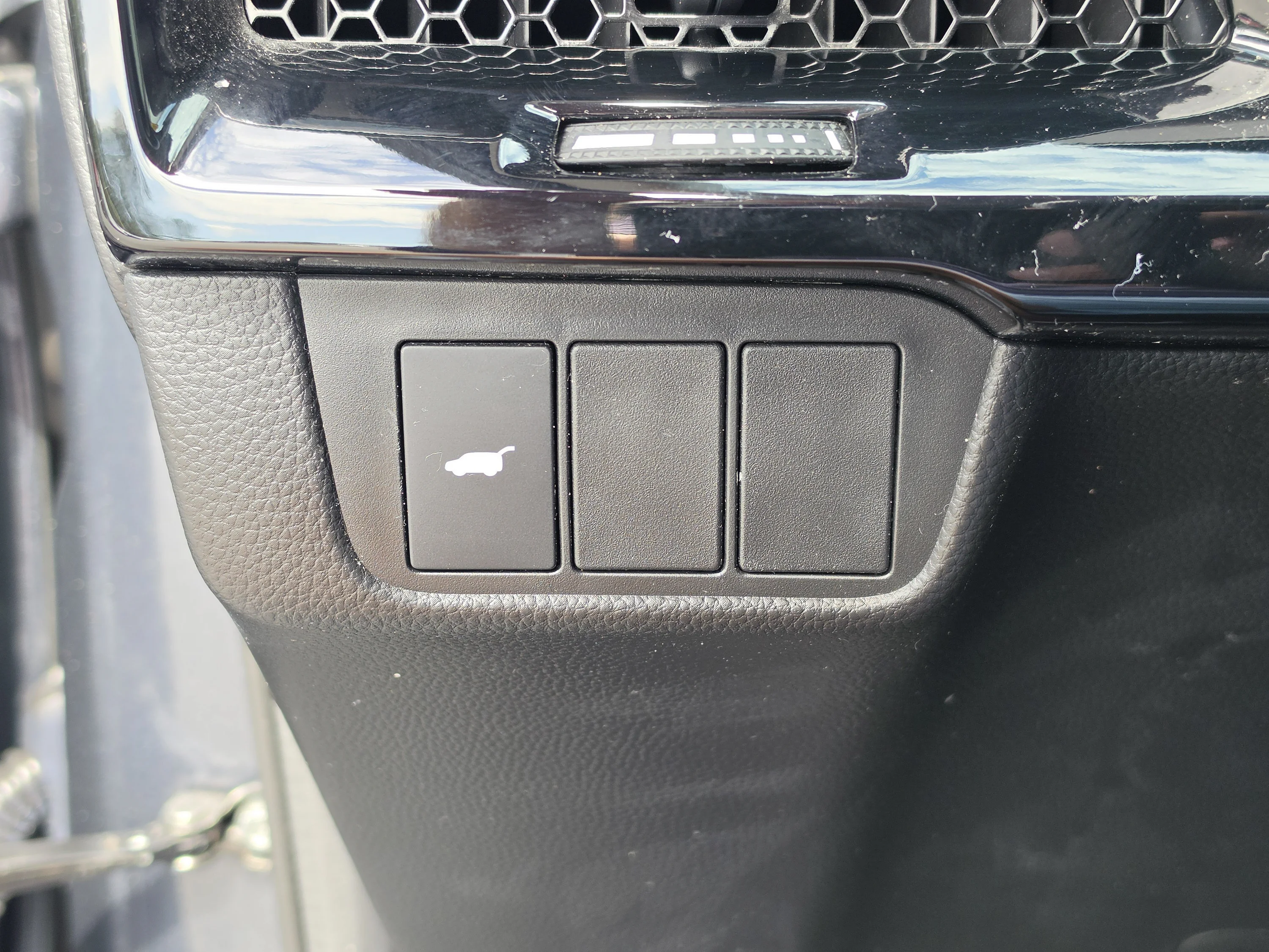 Used 2026 Meteorite Gray Metallic Honda EX-L image 32