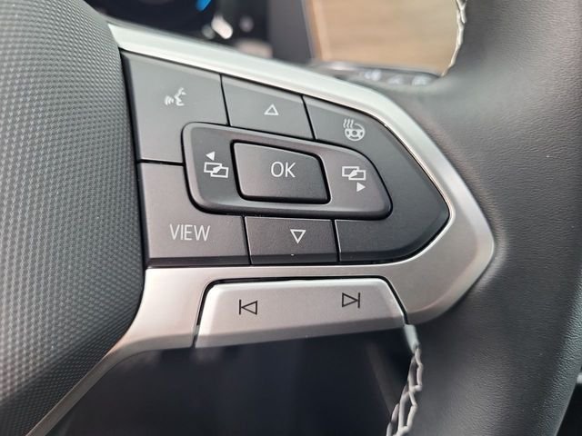 New 2026 White/off-white Volkswagen 2.0T SE w/Technology image 23