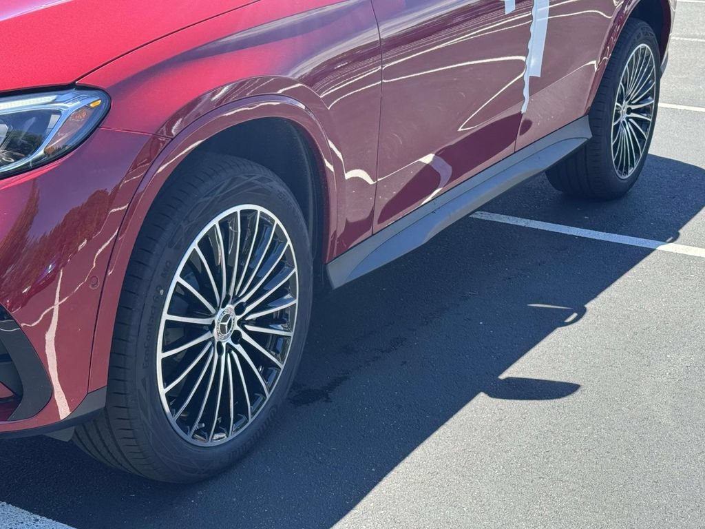 New 2026 MANUFAKTUR Patagonia Red Metallic Mercedes-Benz GLC 300 image 13