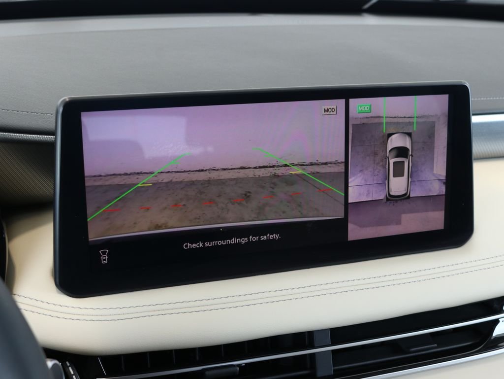 Certified Used 2023 White INFINITI LUXE image 18