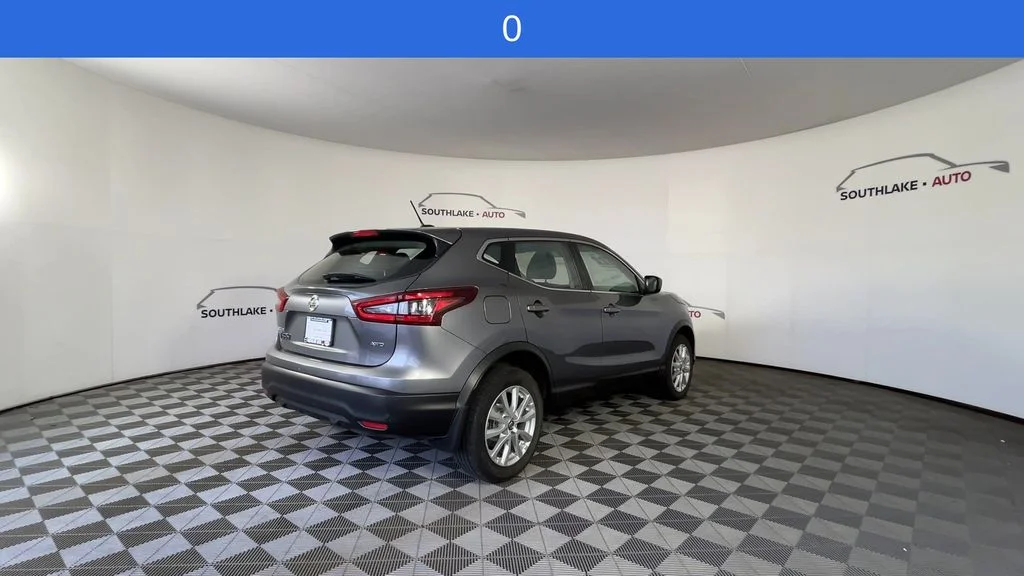 Used 2022 Gray Nissan S image 10