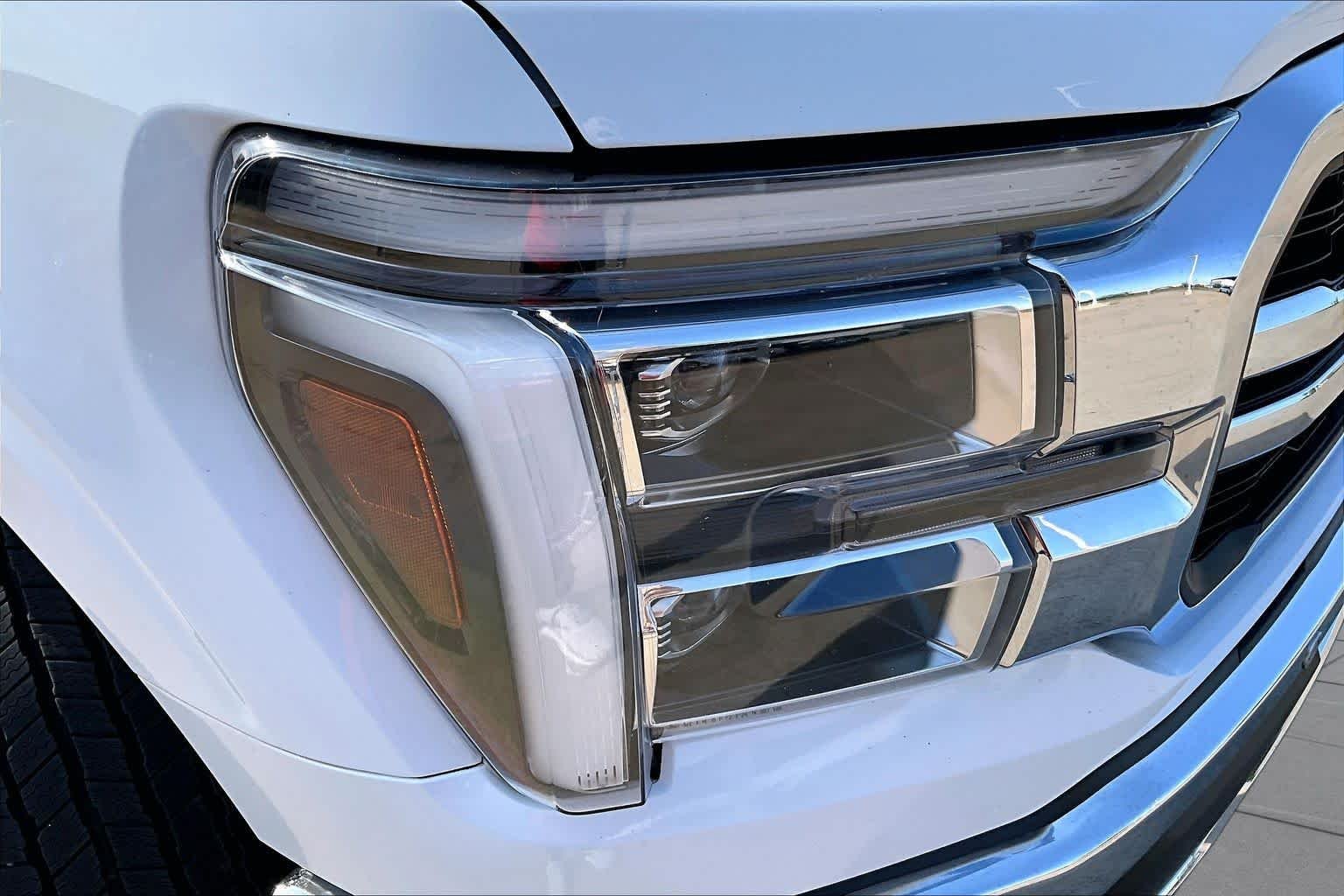 Used 2024 Oxford White Ford LARIAT image 25