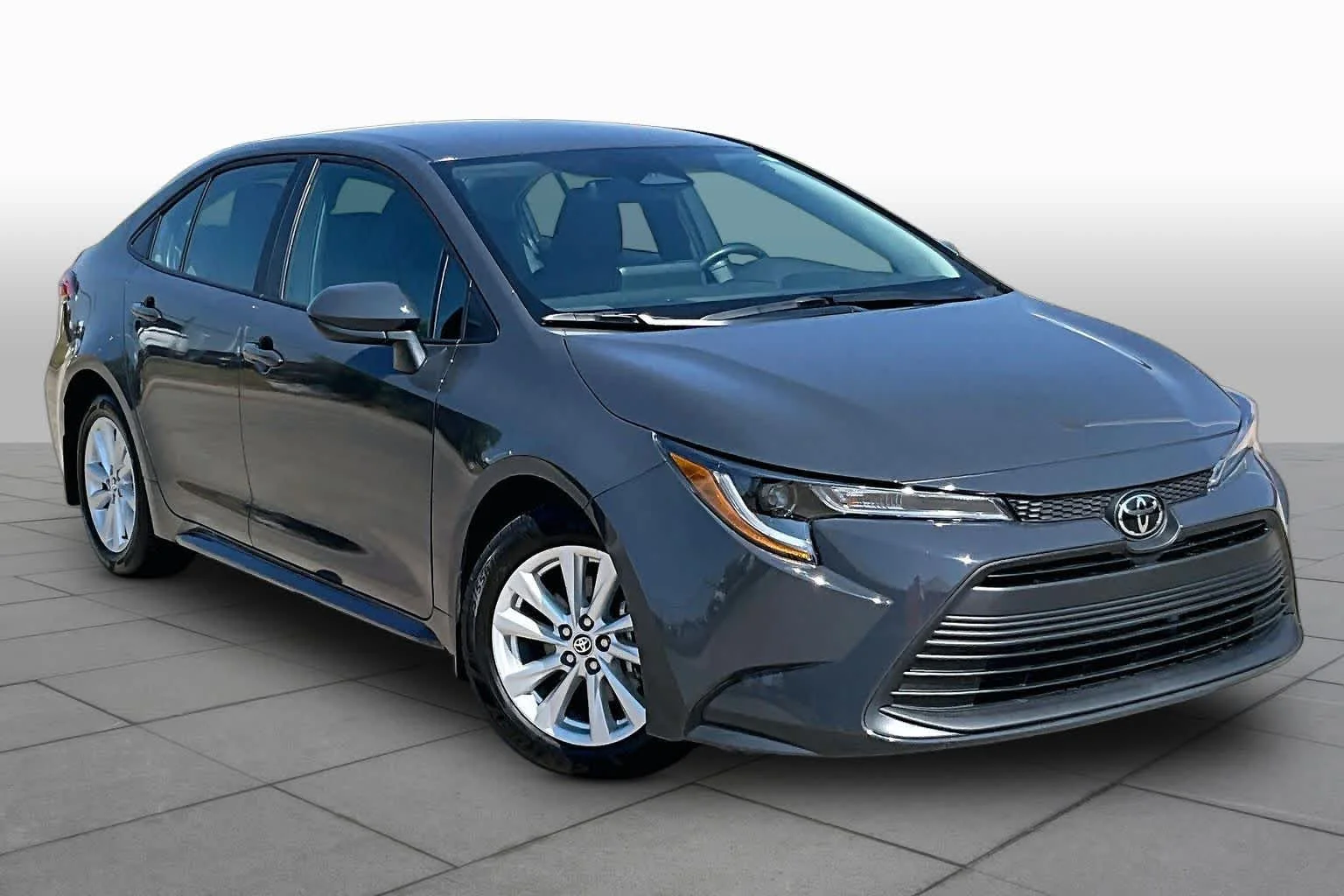 Used 2026 Underground Toyota LE image 3