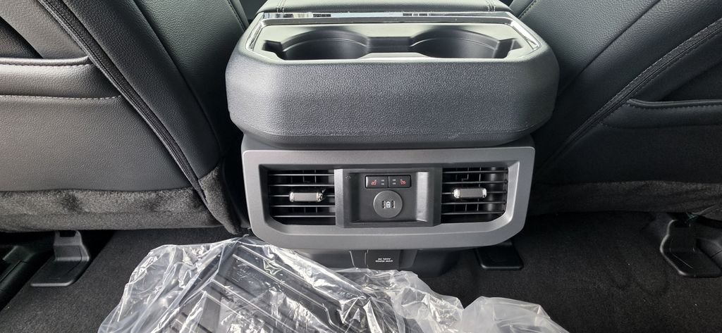 New 2026 Agate Black Metallic Ford F-350® Lariat® image 30